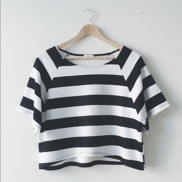 BUNDLE DEAL | NWT high rise jeans/crop stripe top - Picture 2 of 7